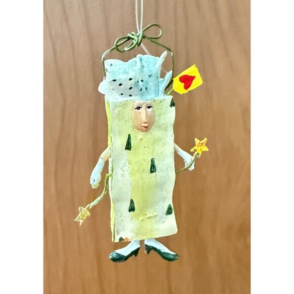 Dept 56 Krinkles Patience Brewster GREEN TREE BAG LADY Christmas Ornament 2.5" - Picture 1 of 4